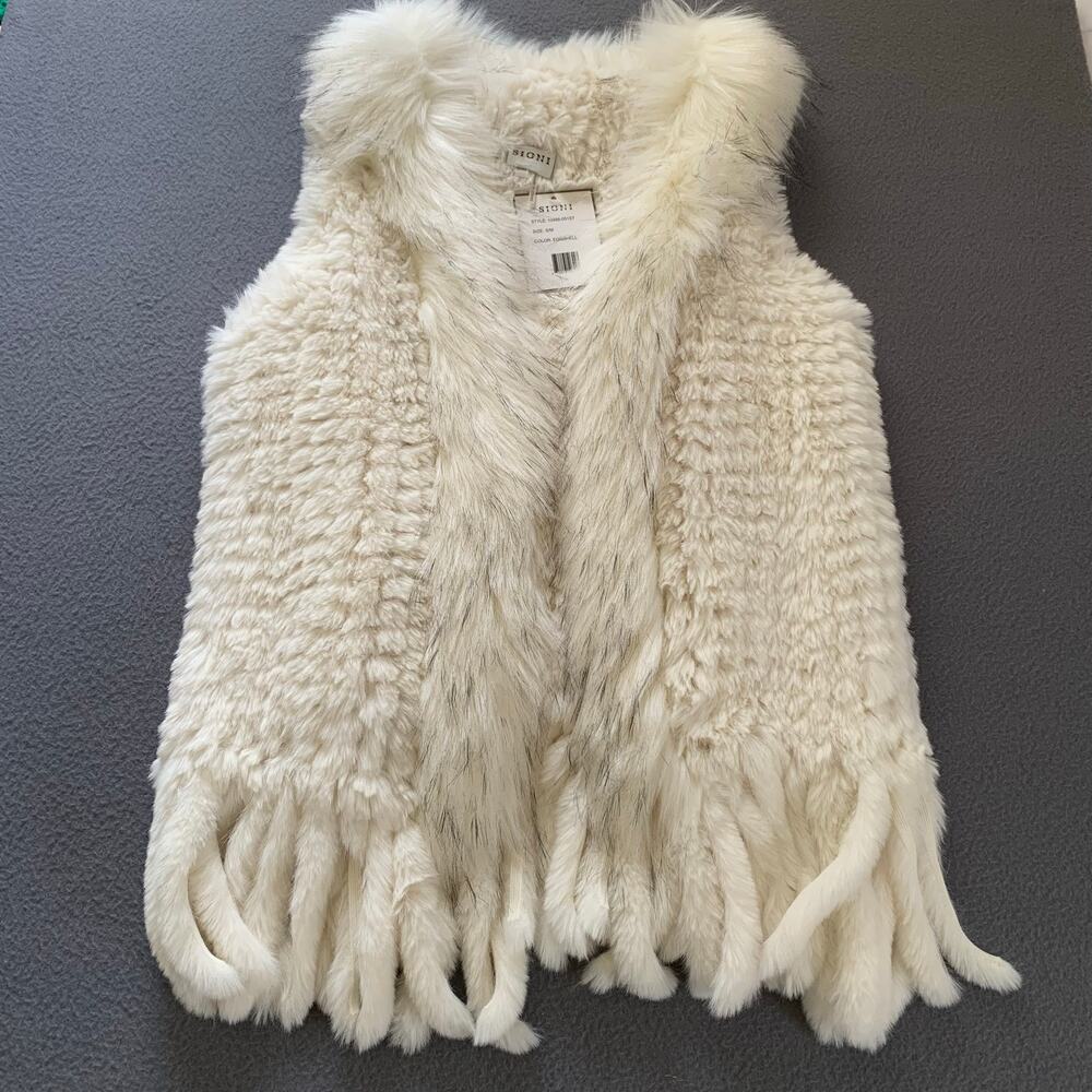 NWT Faux Fur Vest Eggshell / Ivory Fringe Accents Holiday Plush Bratz Glam S/M